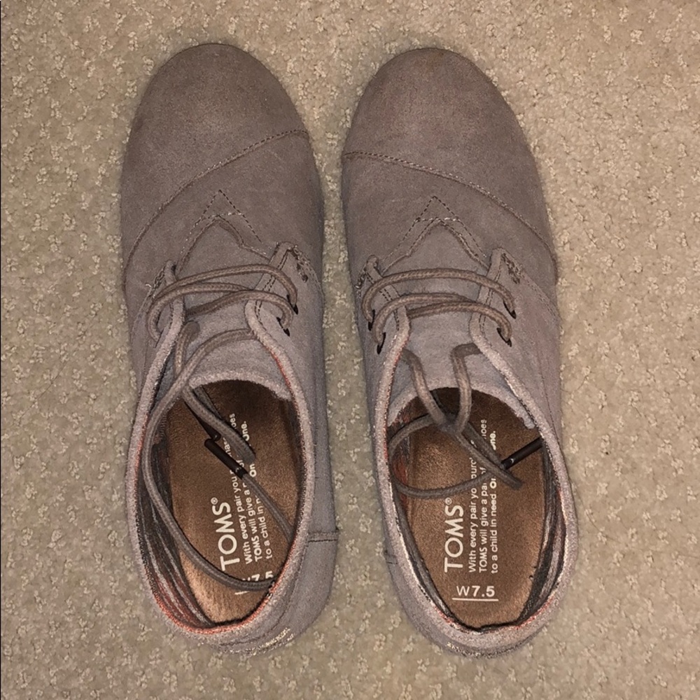 Toms Beige Wedges